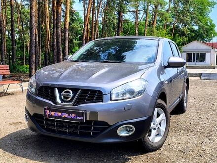 Серый Ниссан Кашкай, объемом двигателя 1.6 л и пробегом 205 тыс. км за 10499 $, фото 1 на Automoto.ua