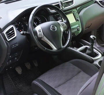 Сірий Ніссан Кашкай, об'ємом двигуна 1.46 л та пробігом 173 тис. км за 15000 $, фото 1 на Automoto.ua