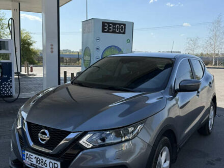 Ниссан Кашкай 2020 в Днепре (Днепропетровске) на Automoto.ua Серый Ниссан Кашкай, объемом двигателя 1.2 л и пробегом 41 тыс. км за 15500 $, фото 1 на Automoto.ua