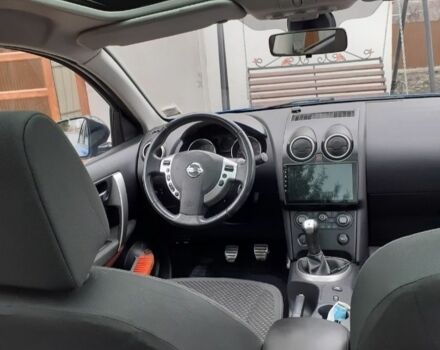 Синий Ниссан Кашкай, объемом двигателя 1.6 л и пробегом 268 тыс. км за 10000 $, фото 6 на Automoto.ua