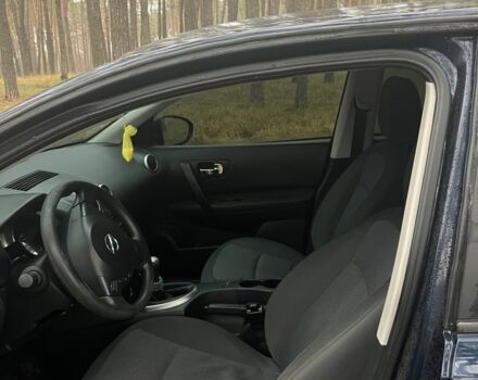 Синий Ниссан Кашкай, объемом двигателя 1.6 л и пробегом 290 тыс. км за 8000 $, фото 6 на Automoto.ua