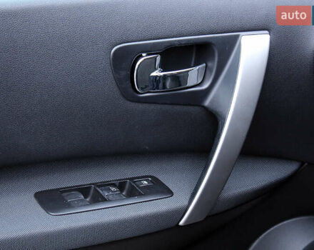 Синий Ниссан Кашкай, объемом двигателя 1.5 л и пробегом 178 тыс. км за 9800 $, фото 31 на Automoto.ua