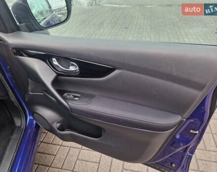 Синий Ниссан Кашкай, объемом двигателя 1.6 л и пробегом 200 тыс. км за 14850 $, фото 31 на Automoto.ua