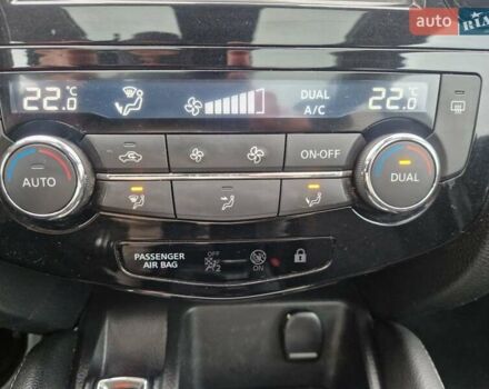 Синий Ниссан Кашкай, объемом двигателя 1.6 л и пробегом 200 тыс. км за 14850 $, фото 24 на Automoto.ua