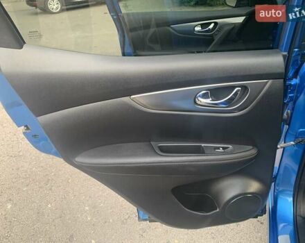 Синий Ниссан Кашкай, объемом двигателя 1.6 л и пробегом 87 тыс. км за 19990 $, фото 21 на Automoto.ua