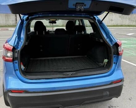 Синий Ниссан Кашкай, объемом двигателя 1.6 л и пробегом 101 тыс. км за 18000 $, фото 6 на Automoto.ua