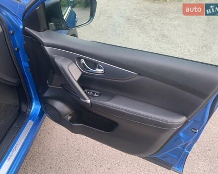 Синий Ниссан Кашкай, объемом двигателя 1.6 л и пробегом 87 тыс. км за 19990 $, фото 17 на Automoto.ua