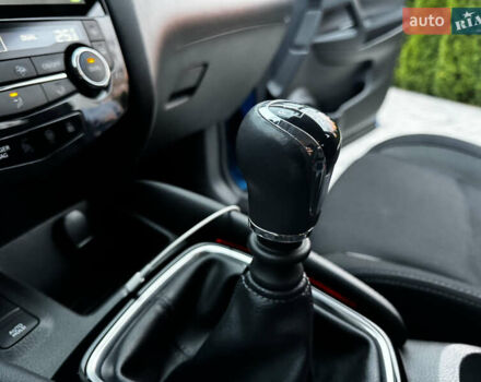 Синий Ниссан Кашкай, объемом двигателя 1.6 л и пробегом 107 тыс. км за 16350 $, фото 82 на Automoto.ua