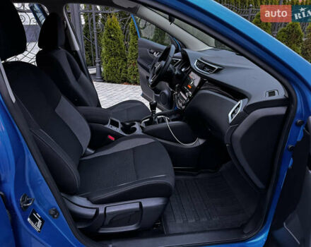 Синий Ниссан Кашкай, объемом двигателя 1.6 л и пробегом 107 тыс. км за 16350 $, фото 90 на Automoto.ua