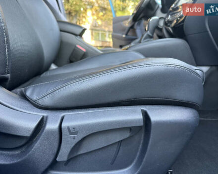 Синий Ниссан Кашкай, объемом двигателя 1.6 л и пробегом 101 тыс. км за 18999 $, фото 18 на Automoto.ua