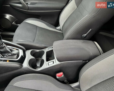 Синий Ниссан Кашкай, объемом двигателя 1.6 л и пробегом 186 тыс. км за 18890 $, фото 62 на Automoto.ua