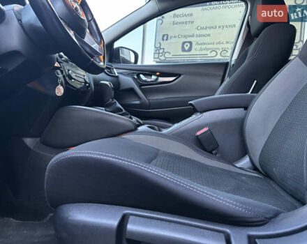 Синий Ниссан Кашкай, объемом двигателя 1.6 л и пробегом 186 тыс. км за 18790 $, фото 48 на Automoto.ua