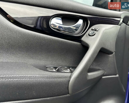 Синий Ниссан Кашкай, объемом двигателя 1.6 л и пробегом 186 тыс. км за 18890 $, фото 58 на Automoto.ua