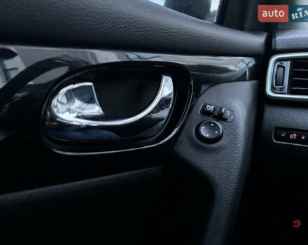 Синий Ниссан Кашкай, объемом двигателя 1.6 л и пробегом 186 тыс. км за 18790 $, фото 87 на Automoto.ua