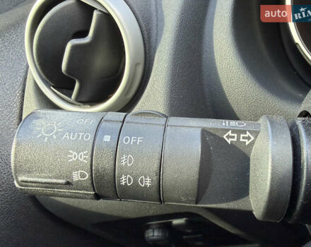 Помаранчевий Ніссан Кашкай, об'ємом двигуна 2 л та пробігом 308 тис. км за 8300 $, фото 57 на Automoto.ua