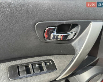 Помаранчевий Ніссан Кашкай, об'ємом двигуна 2 л та пробігом 308 тис. км за 8300 $, фото 54 на Automoto.ua