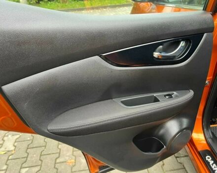 Оранжевый Ниссан Кашкай, объемом двигателя 2 л и пробегом 96 тыс. км за 14300 $, фото 20 на Automoto.ua