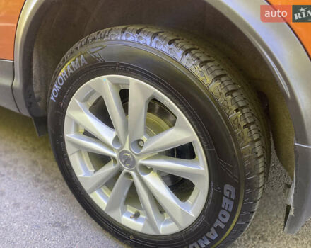 Оранжевый Ниссан Кашкай, объемом двигателя 2 л и пробегом 50 тыс. км за 16500 $, фото 19 на Automoto.ua