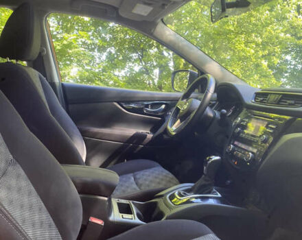 Оранжевый Ниссан Кашкай, объемом двигателя 2 л и пробегом 50 тыс. км за 16500 $, фото 26 на Automoto.ua