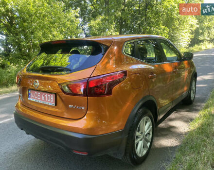 Оранжевый Ниссан Кашкай, объемом двигателя 2 л и пробегом 50 тыс. км за 16500 $, фото 5 на Automoto.ua