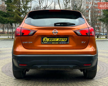 Оранжевый Ниссан Кашкай, объемом двигателя 2 л и пробегом 67 тыс. км за 17700 $, фото 6 на Automoto.ua