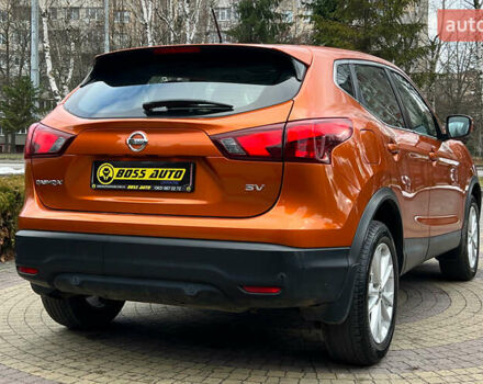 Оранжевый Ниссан Кашкай, объемом двигателя 2 л и пробегом 67 тыс. км за 17700 $, фото 7 на Automoto.ua
