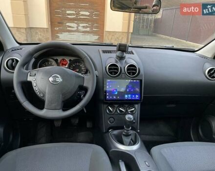 Белый Ниссан Кашкай 2, объемом двигателя 2 л и пробегом 252 тыс. км за 8950 $, фото 30 на Automoto.ua