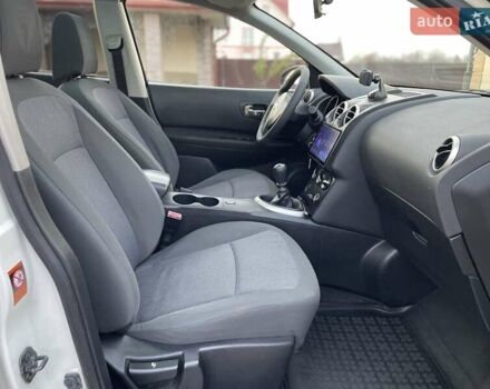 Белый Ниссан Кашкай 2, объемом двигателя 2 л и пробегом 252 тыс. км за 8950 $, фото 33 на Automoto.ua