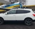 Белый Ниссан Кашкай 2, объемом двигателя 2 л и пробегом 240 тыс. км за 10500 $, фото 2 на Automoto.ua