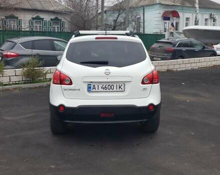 Белый Ниссан Кашкай 2, объемом двигателя 2 л и пробегом 240 тыс. км за 10500 $, фото 4 на Automoto.ua