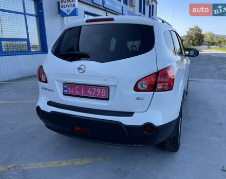 Белый Ниссан Кашкай 2, объемом двигателя 1.5 л и пробегом 237 тыс. км за 8999 $, фото 4 на Automoto.ua