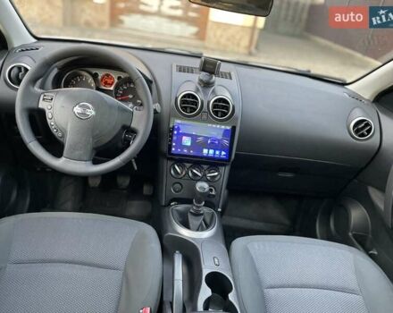 Белый Ниссан Кашкай 2, объемом двигателя 2 л и пробегом 252 тыс. км за 8950 $, фото 43 на Automoto.ua