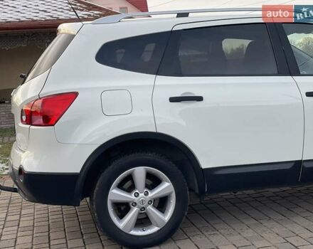 Белый Ниссан Кашкай 2, объемом двигателя 2 л и пробегом 252 тыс. км за 8950 $, фото 7 на Automoto.ua