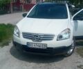 Белый Ниссан Кашкай 2, объемом двигателя 1.5 л и пробегом 212 тыс. км за 8900 $, фото 1 на Automoto.ua