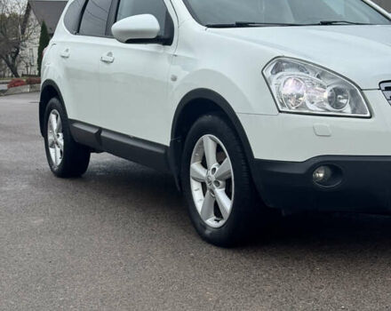 Белый Ниссан Кашкай 2, объемом двигателя 1.5 л и пробегом 181 тыс. км за 9100 $, фото 1 на Automoto.ua
