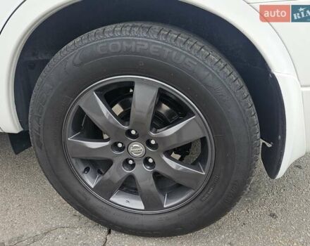 Білий Ніссан Кашкай 2, об'ємом двигуна 2 л та пробігом 187 тис. км за 10900 $, фото 24 на Automoto.ua