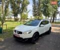 Белый Ниссан Кашкай 2, объемом двигателя 2 л и пробегом 240 тыс. км за 12750 $, фото 1 на Automoto.ua