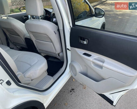 Ниссан Кашкай 2 2010 в Луцке на Automoto.ua Белый Ниссан Кашкай 2, объемом двигателя 1.5 л и пробегом 173 тыс. км за 11500 $, фото 19 на Automoto.ua