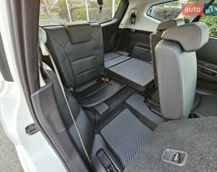 Білий Ніссан Кашкай 2, об'ємом двигуна 2 л та пробігом 187 тис. км за 10900 $, фото 51 на Automoto.ua