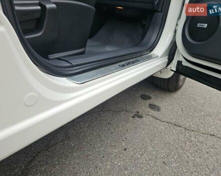 Білий Ніссан Кашкай 2, об'ємом двигуна 2 л та пробігом 187 тис. км за 10900 $, фото 71 на Automoto.ua