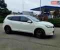 Білий Ніссан Кашкай 2, об'ємом двигуна 2 л та пробігом 187 тис. км за 10900 $, фото 8 на Automoto.ua