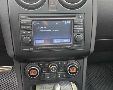 Білий Ніссан Кашкай 2, об'ємом двигуна 2 л та пробігом 187 тис. км за 10900 $, фото 88 на Automoto.ua