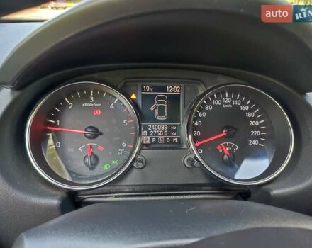 Белый Ниссан Кашкай 2, объемом двигателя 2 л и пробегом 240 тыс. км за 12750 $, фото 31 на Automoto.ua