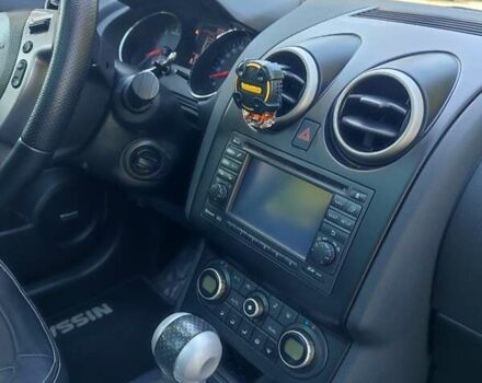 Белый Ниссан Кашкай 2, объемом двигателя 2 л и пробегом 240 тыс. км за 12750 $, фото 65 на Automoto.ua