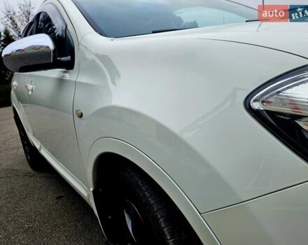 Білий Ніссан Кашкай 2, об'ємом двигуна 2 л та пробігом 187 тис. км за 10900 $, фото 34 на Automoto.ua