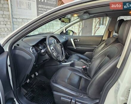 Белый Ниссан Кашкай 2, объемом двигателя 1.46 л и пробегом 269 тыс. км за 8999 $, фото 18 на Automoto.ua