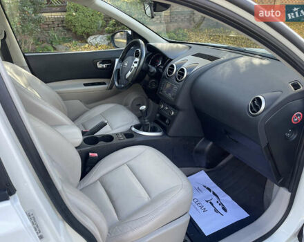 Ниссан Кашкай 2 2010 в Луцке на Automoto.ua Белый Ниссан Кашкай 2, объемом двигателя 1.5 л и пробегом 173 тыс. км за 11500 $, фото 25 на Automoto.ua