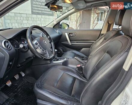 Белый Ниссан Кашкай 2, объемом двигателя 1.46 л и пробегом 266 тыс. км за 9800 $, фото 26 на Automoto.ua