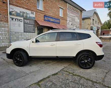 Белый Ниссан Кашкай 2, объемом двигателя 1.46 л и пробегом 266 тыс. км за 9800 $, фото 7 на Automoto.ua