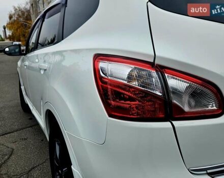 Білий Ніссан Кашкай 2, об'ємом двигуна 2 л та пробігом 187 тис. км за 10900 $, фото 22 на Automoto.ua